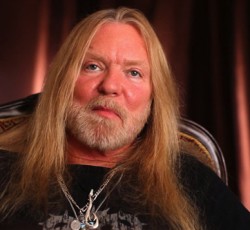Δείτε «ζωντανά» το "One Way Out" με τον Gregg Allman 