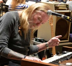 Ραγδαίες εξελίξεις στην βιογραφική ταινία του Gregg Allman 