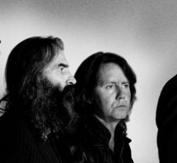 Ξεκίνησε η προπώληση για τις εμφανίσεις των Grinderman στη χώρα μας. Κερδίστε δύο αντίτυπα του  