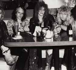 Πότε θα επανενωθούν οι Guns N' Roses; 
