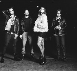 «Στο Αμήν» οι Halestorm, «μπελάδες» για τους Von Hertzen Brothers