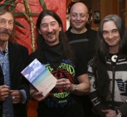 Studio album μετά από πέντε χρόνια για τους Hawkwind 