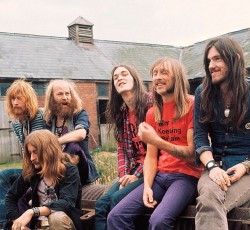 Dave Brock: «Eίχαμε ένα μαγικό δέσιμο με τον Lemmy» 