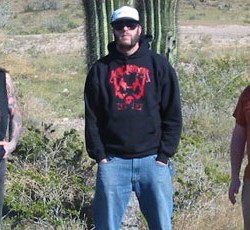 Διαλύθηκαν οι The Hidden Hand 