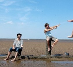 Τίτλοι τέλους για τους The Holloways 