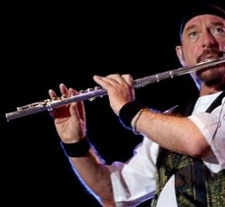 Solo περιοδεία από τον Ian Anderson 