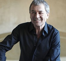 Ian Gillan (Deep Purple): «O καινούργιος μας δίσκος αργεί επειδή είμαστε άχρηστοι» 