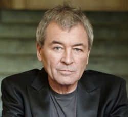 Όταν ο Blackmore σόλαρε, ο Gillan πήγαινε σε pub! 