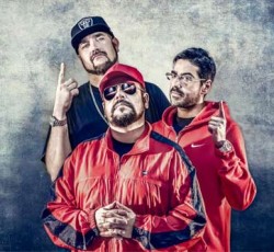 Τα Ημισκούμπρια αύριο στην Πάτρα στα πλαίσια των επετειακών τους συναυλιών 