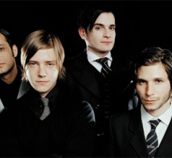 Side project από τον drummer των Interpol 