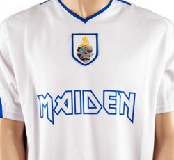 Την φανέλα της Εθνικής Ελλάδος βγάζουν οι Iron Maiden 