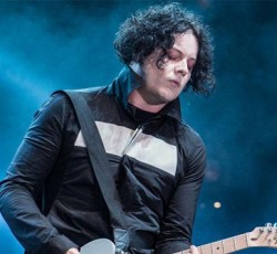 Έναν δίσκο με αντάλλαγμα μια... γαλοπούλα προσφέρει ο Jack White 