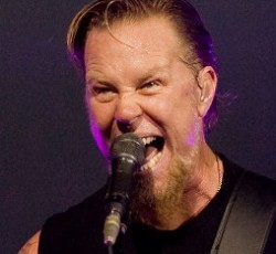 «Επέστρεψε» στο σχολείο ο James Hetfield 