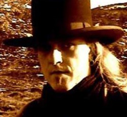 Απεβίωσε ο frontman των Elusive 