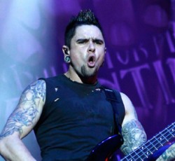 Aποχώρηση από τους Bullet For My Valentine 