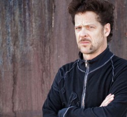 Jason Newsted: «Οι Muse, οι Kings Of Leon και η Lady Gaga γράφουν φοβερή μουσική» 