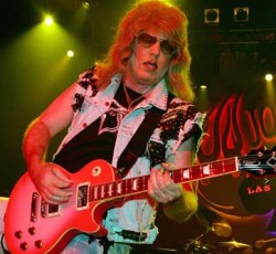 Jay Jay French (Twisted Sister): «Δεν υπάρχει απολύτως κανένας λόγος να γράψουμε δίσκο, αφού κανείς δεν αγοράζει» 