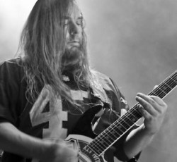 Οι Slayer θυμούνται τον Jeff Hanneman στην συμπλήρωση 50 ετών από την γέννησή του 