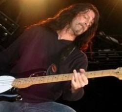 Στο χειρουργείο για αφαίρεση εγκεφαλικού όγκου ο μπασίστας των Nevermore