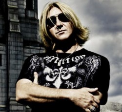 Joe Elliott: «Εάν οι Def Leppard είναι hair metal, τότε είναι και οι Led Zeppelin!» 