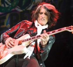 H αποτυχία δεν πτοεί τους Aerosmith 