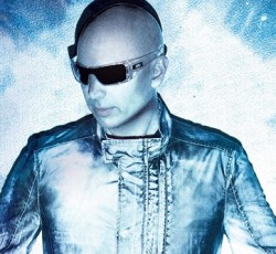 «Διαστημικός» ο 15ος δίσκος του Joe Satriani 
