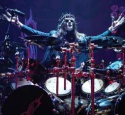 Joey Jordison: «Οι Slipknot θα συνεχίσουν και χωρίς τον Corey Taylor» 