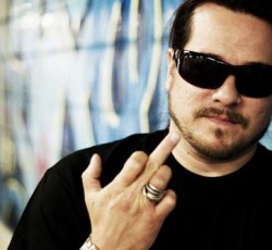 Λεπτομέρειες του πρώτου solo δίσκου του John Garcia (Kyuss, Vista Chino) 