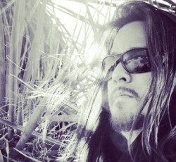 Δείγματα από τον πρώτο solo δίσκο του John Garcia (Kyuss, Vista Chino) 