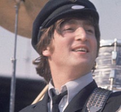 Ακόμα μια δημοπρασία για αντικείμενα του John Lennon
