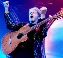 Ο Jordan Rudess στο νέο συγκρότημα του Jon Anderson των Yes 