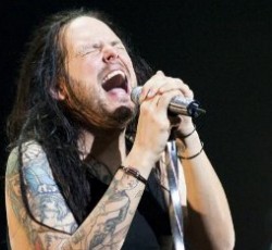 Jonathan Davis (Korn): «Tα laptop είναι το νέο μουσικό όργανο» 
