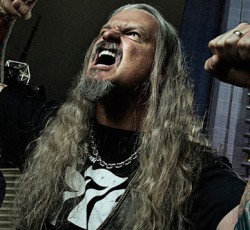 Επιτυχημένη η χειρουργική επέμβαση που έκανε ο Jon Schaffer των Iced Earth 