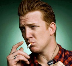 Συμμετοχή του Josh Homme στην επικείμενη δουλειά των Arctic Monkeys