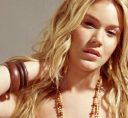 Συνελήφθησαν δύο ύποπτοι που σχεδίαζαν να δολοφονήσουν την Joss Stone 