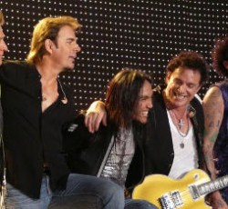 Video clip για το "Resonate" των Journey 