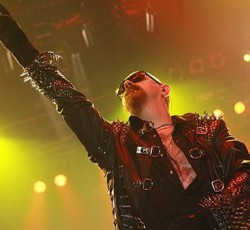 Ολόκληρη η εμφάνιση των Judas Priest στην Τσεχία, λίγο πριν το Rockwave 