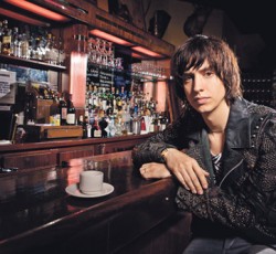 Νέο album από τον Julian Casablancas των Strokes (video) 