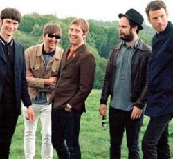 Και σε φυσική μορφή το "The Future Is Medieval" των Kaiser Chiefs 