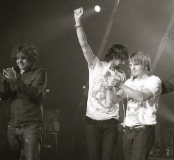 Το πρώτο single από το νέο δίσκο των Kasabian 