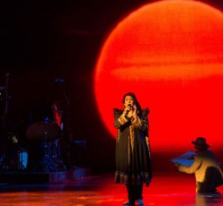 Λεπτομέρειες από τη συναυλιακή επιστροφή της Kate Bush 