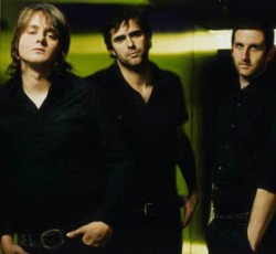 Οι Keane σε μια 3D συναυλία στο διαδίκτυο 