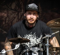 O ντράμερ των Abbath εγκατέλειψε τη μπάντα 