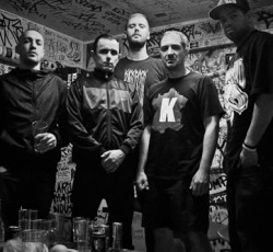 Τίτλοι τέλους για τους Kickback 