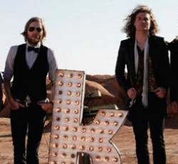 Στο studio μπαίνουν οι Killers