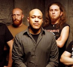 Ο τραγουδιστής των Killswitch Engage φεύγει από την περιοδεία 