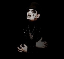 Βαθιά προσωπικό δίσκο ετοιμάζει ο King Diamond 