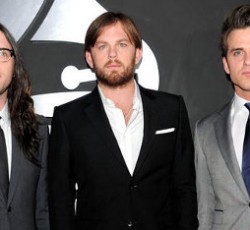Καινούριο υλικό θα γράψουν φέτος οι Kings Of Leon (;) 