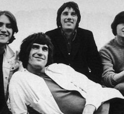 «Πιθανότερη από ποτέ η επανένωση των Kinks», σύμφωνα με τον Ray Davies 