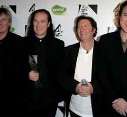 Νέο δίσκο και περιοδεία επανένωσης έχουν πιθανότατα στα σκαριά οι Kinks 